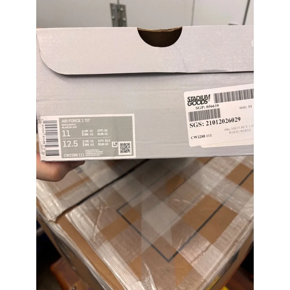 Nike Air Force 1 '07 Low Triple All White Size 11 Men's CW2288 111